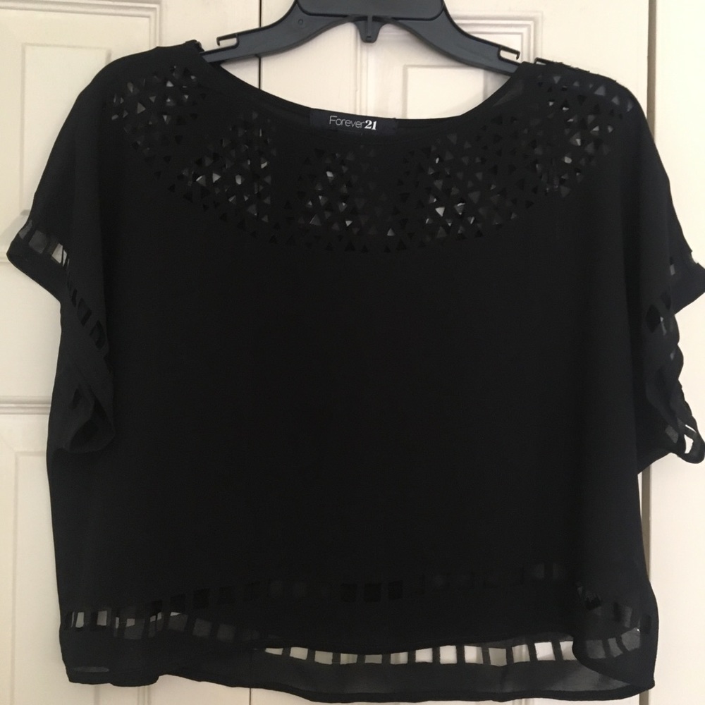 FOREVER 21 TOP WITH GEOMETRIC DETAILS